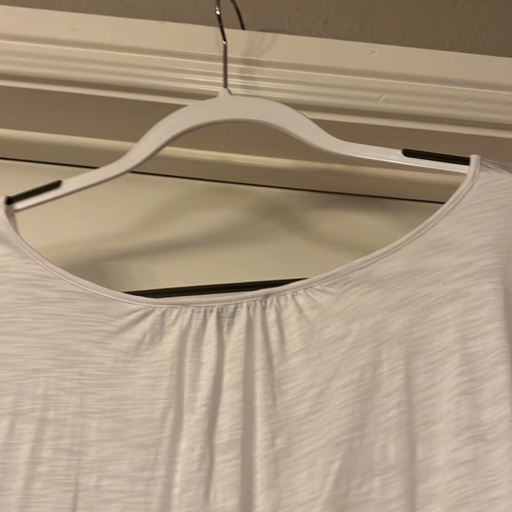 NYDJ Large White Split-Sleeve Tee - Picture 6 of 9